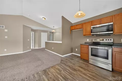 Entry Way - 505 Lake Dr, O'fallon, MO 63366 photo 1 of 1