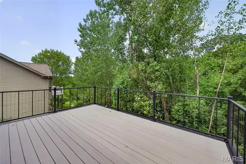 Exterior - 505 Lake Dr, O'fallon, MO 63366 photo 3 of 4