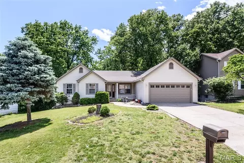 3935 Rhine Ct, Saint Charles, MO 63304