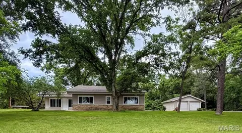 13819 State Route 21, De Soto, MO 63020