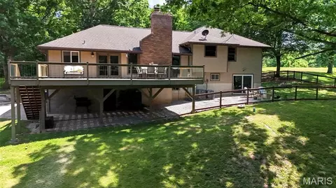 Exterior - 800 Matson Hill Rd, Defiance, MO 63341 photo 12 of 15