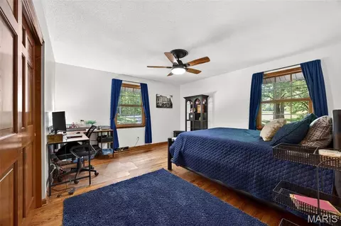 Bedroom - 800 Matson Hill Rd, Defiance, MO 63341 photo 5 of 9