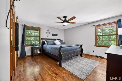 Bedroom - 800 Matson Hill Rd, Defiance, MO 63341 photo 1 of 9