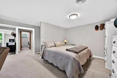 Bedroom - 800 Matson Hill Rd, Defiance, MO 63341 photo 7 of 9