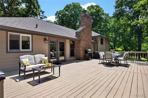 Exterior - 800 Matson Hill Rd, Defiance, MO 63341 photo 6 of 15