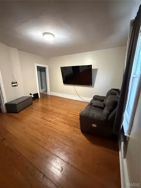 Living - 154 Adelle Ave, Ferguson, MO 63135 photo 1 of 2