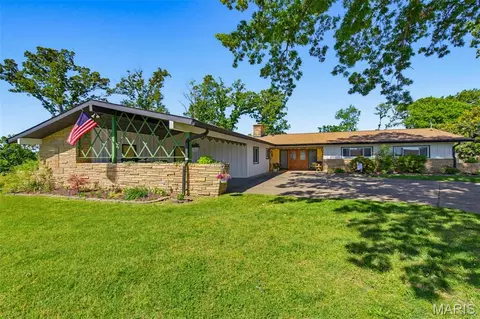 2025 Woodhaven Rd, Poplar Bluff, MO 63901