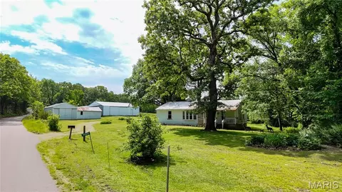 11129 Carp Lake Rd, Richwoods, MO 63071