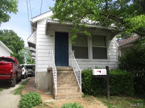 969 Dammert Ave, Saint Louis, MO 63125
