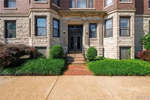 4500 Mcpherson Ave #1E, Saint Louis, MO 63108