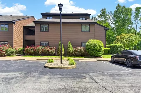 13818 Amiot Dr #A, Saint Louis, MO 63146