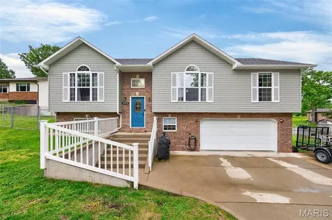 21470 Sail Rd, Waynesville, MO 65583