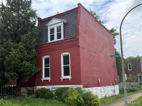 3521 Salena St, Saint Louis, MO 63118