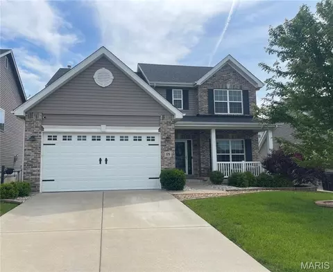 979 Crestwood Ln, O'fallon, MO 63366