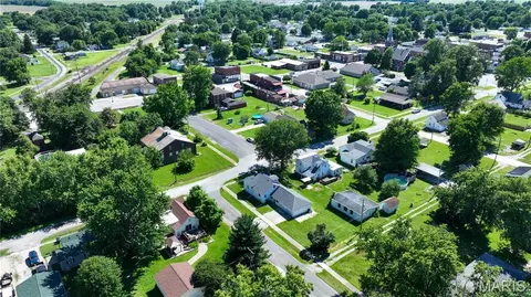 View/Area - 311 E 1st North St, Mount Olive, IL 62069 photo 3 of 3