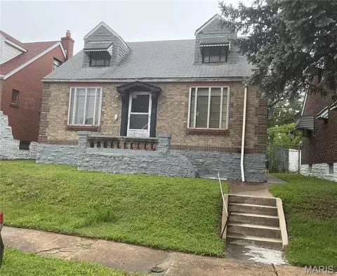 4555 Dryden Ave, Saint Louis, MO 63115