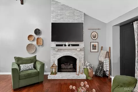 Living - 837 Pontoison Dr, Manchester, MO 63021 photo 3 of 9