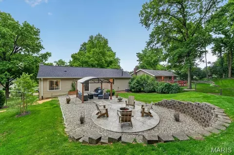 Exterior - 837 Pontoison Dr, Manchester, MO 63021 photo 12 of 12