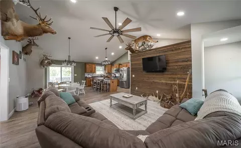Living - 103 Keagan Pl, Gerald, MO 63037 photo 1 of 1