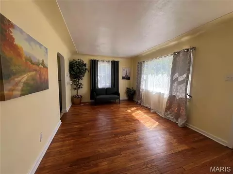 4138 Wright Ave, Saint Ann, MO 63074 photo 2
