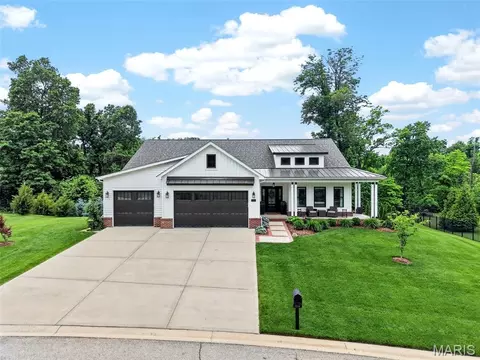 1114 Elbow Hill Ct, Caseyville, IL 62232
