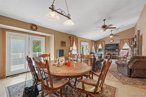 Dining - 12126 Meade Dr, Wright City, MO 63390 photo 3 of 4