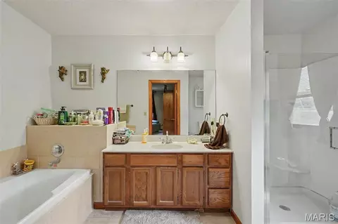 Bath - 12126 Meade Dr, Wright City, MO 63390 photo 1 of 3