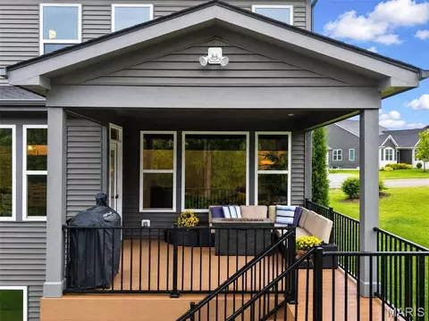 Exterior - 820 Upland Loop, O'fallon, MO 63368 photo 4 of 10