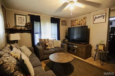 Other - 602 Main St, Mineral Point, MO 63660 photo 2 of 6
