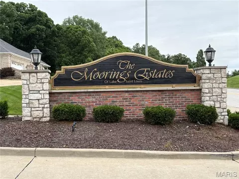 1608 Lake Knoll Dr #1A, Lake Saint Louis, MO 63367