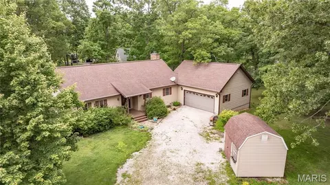 12749 Soaring Eagle Ln, Shipman, IL 62685