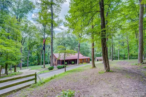 750 Wild Horse Valley Rd, Wildwood, MO 63005
