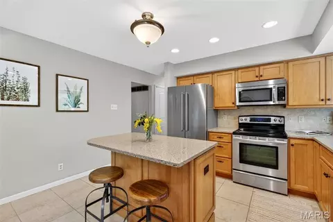 Kitchen - 747 Sherwick Ter, Manchester, MO 63021 photo 3 of 4