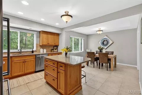 Kitchen - 747 Sherwick Ter, Manchester, MO 63021 photo 4 of 4