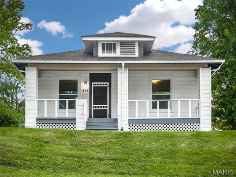 615 N Center St, Collinsville, IL 62234