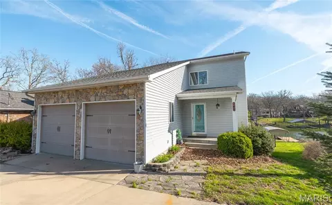 768 Squaw Rd, Cuba, MO 65453