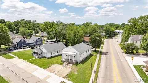 400 S Washington St, Jerseyville, IL 62052