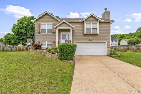 2522 Waterfront Ct, Imperial, MO 63052