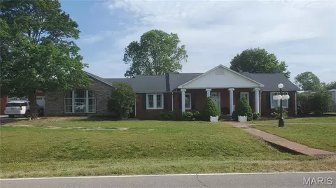 763 N Highway Cc, Bertrand, MO 63823