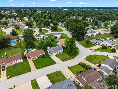 View/Area - 643 Washington Dr, Arnold, MO 63010 photo 5 of 7