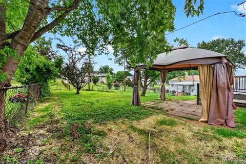 Exterior - 643 Washington Dr, Arnold, MO 63010 photo 6 of 9