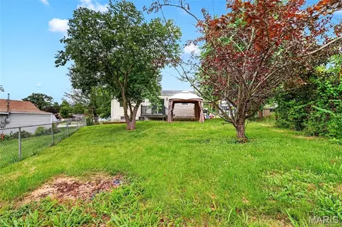 Exterior - 643 Washington Dr, Arnold, MO 63010 photo 8 of 9