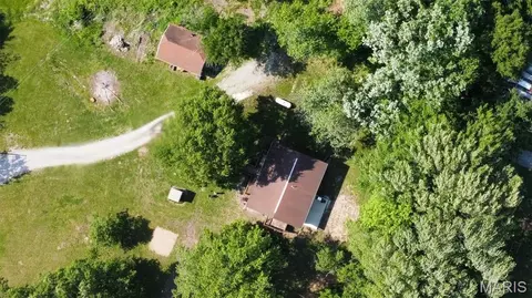 5863 Route 66, Mount Olive, IL 62069