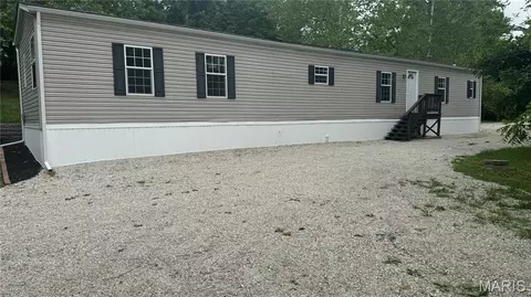 1577 Neff Rd, Saint Clair, MO 63077