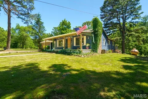 19982 State Highway 8, Saint James, MO 65559