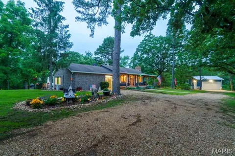 19982 State Highway 8, Saint James, MO 65559