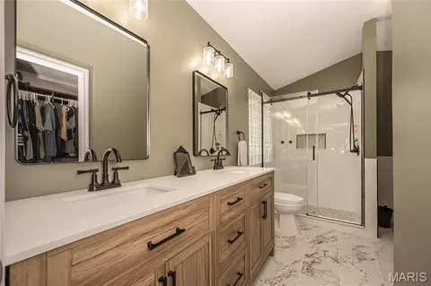 Bath - 7313 Cinnamon Teal Dr, O'fallon, MO 63368 photo 2 of 6