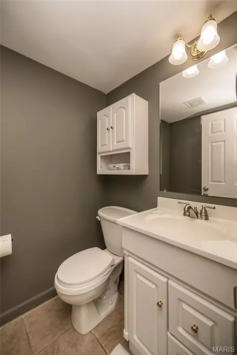 Bath - 7313 Cinnamon Teal Dr, O'fallon, MO 63368 photo 6 of 6