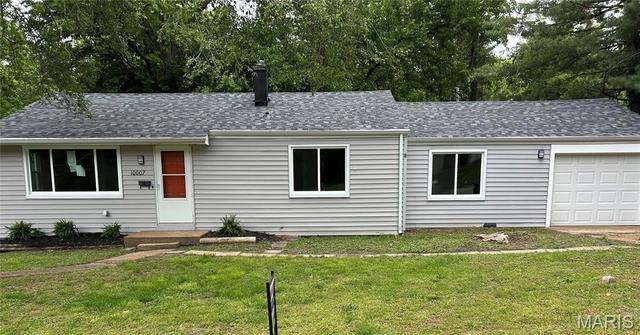 10007 Delta Dr, Saint Ann, MO 63074