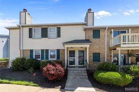 1450 High School Dr, Saint Louis, MO 63144